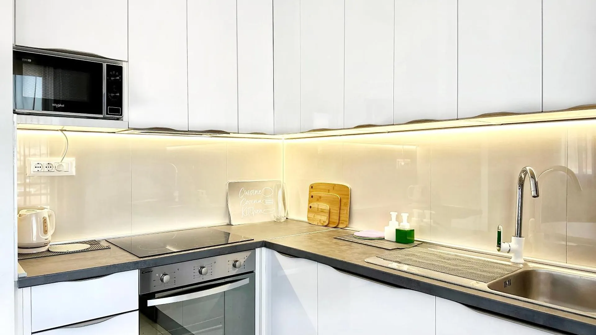 S'Akvarel 4 - Private Garage Apartment Split