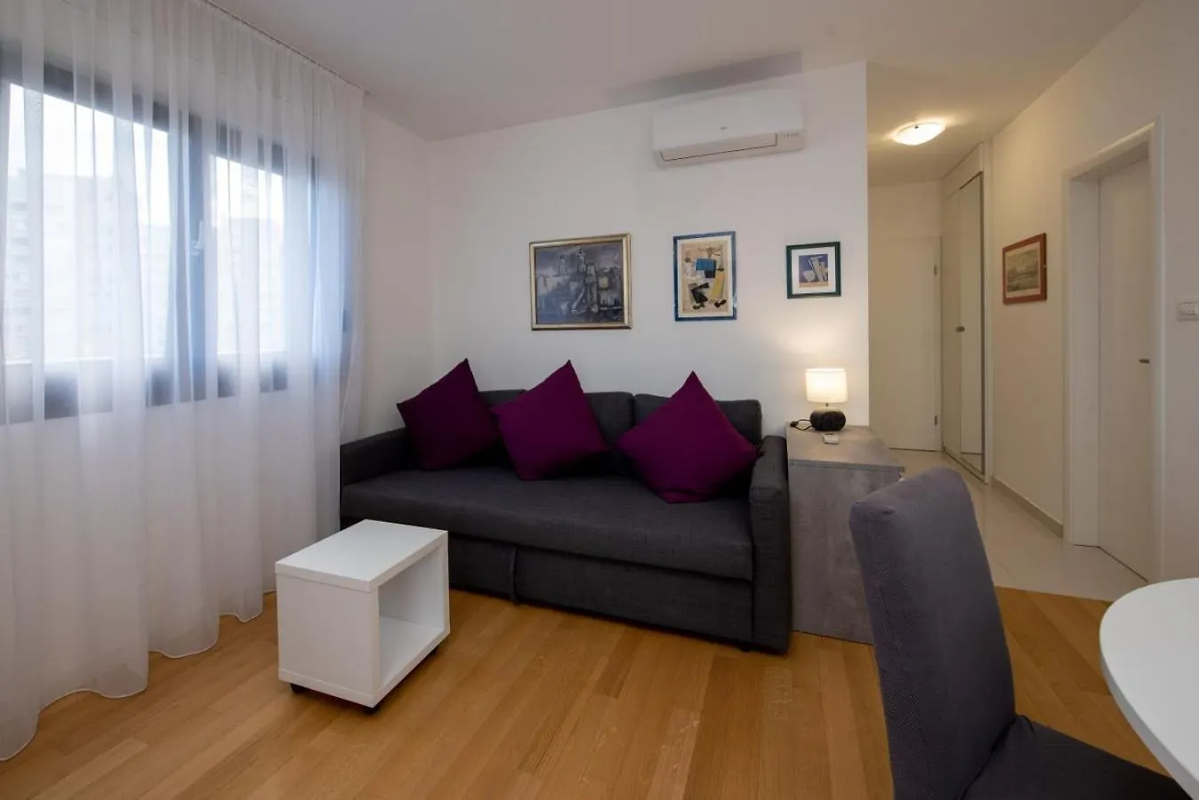 S'Akvarel 4 - Private Garage Apartment Split